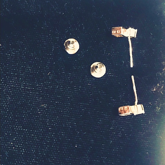 NEW: Fashionable Dainty Sterling Silver [Stamped 925s] CZ Post Stud Earrings - Picture 9 of 16
